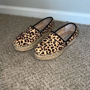 Espadrilles with platform.